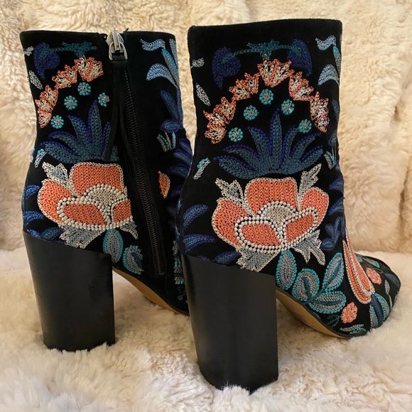 Rebecca Minkoff “Billie” Embroidered Open Toe Suede Booties Size 7.5 - Picture 9 of 14